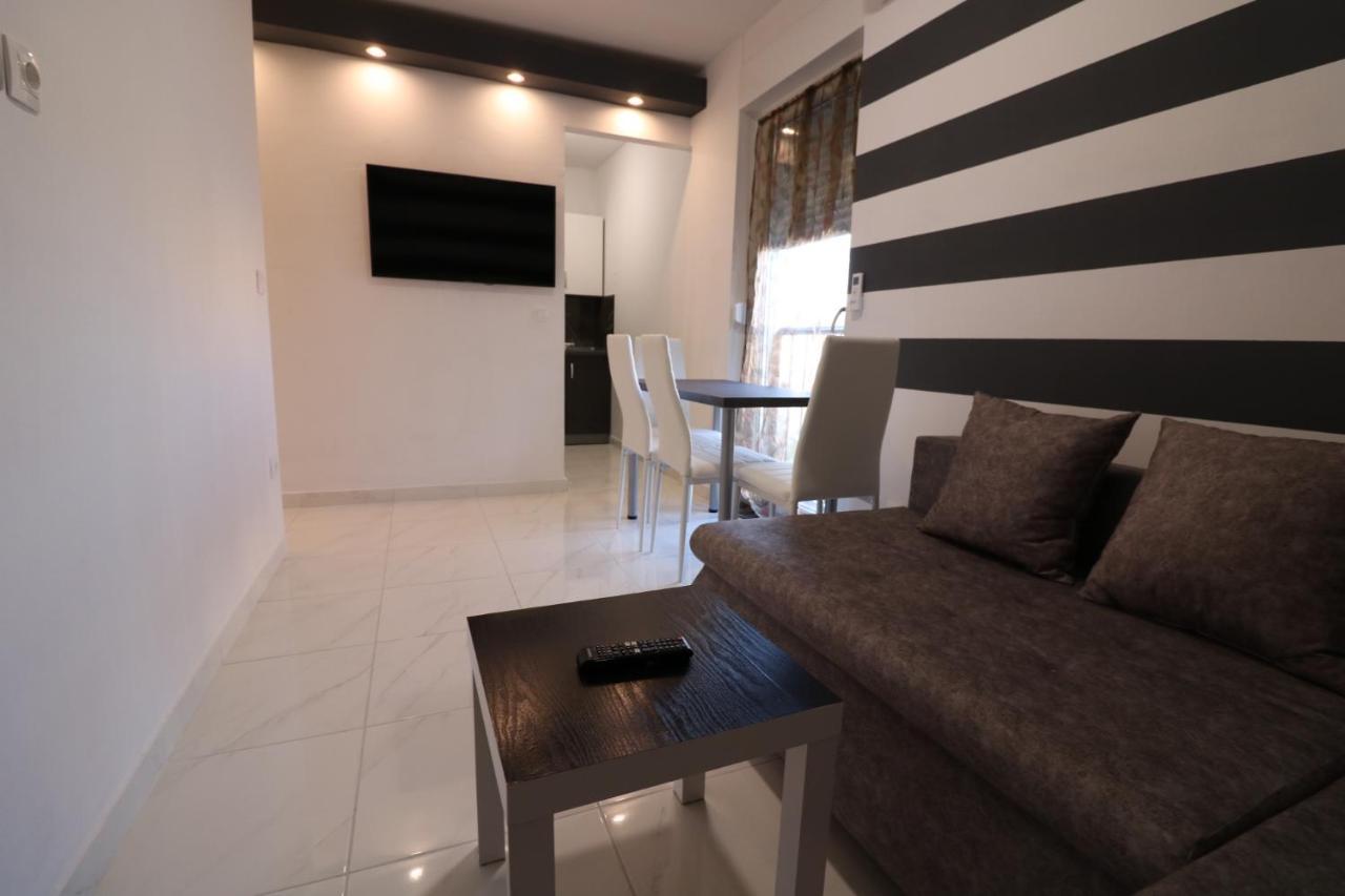 Ferienwohnung Sneky Pula Exterior foto