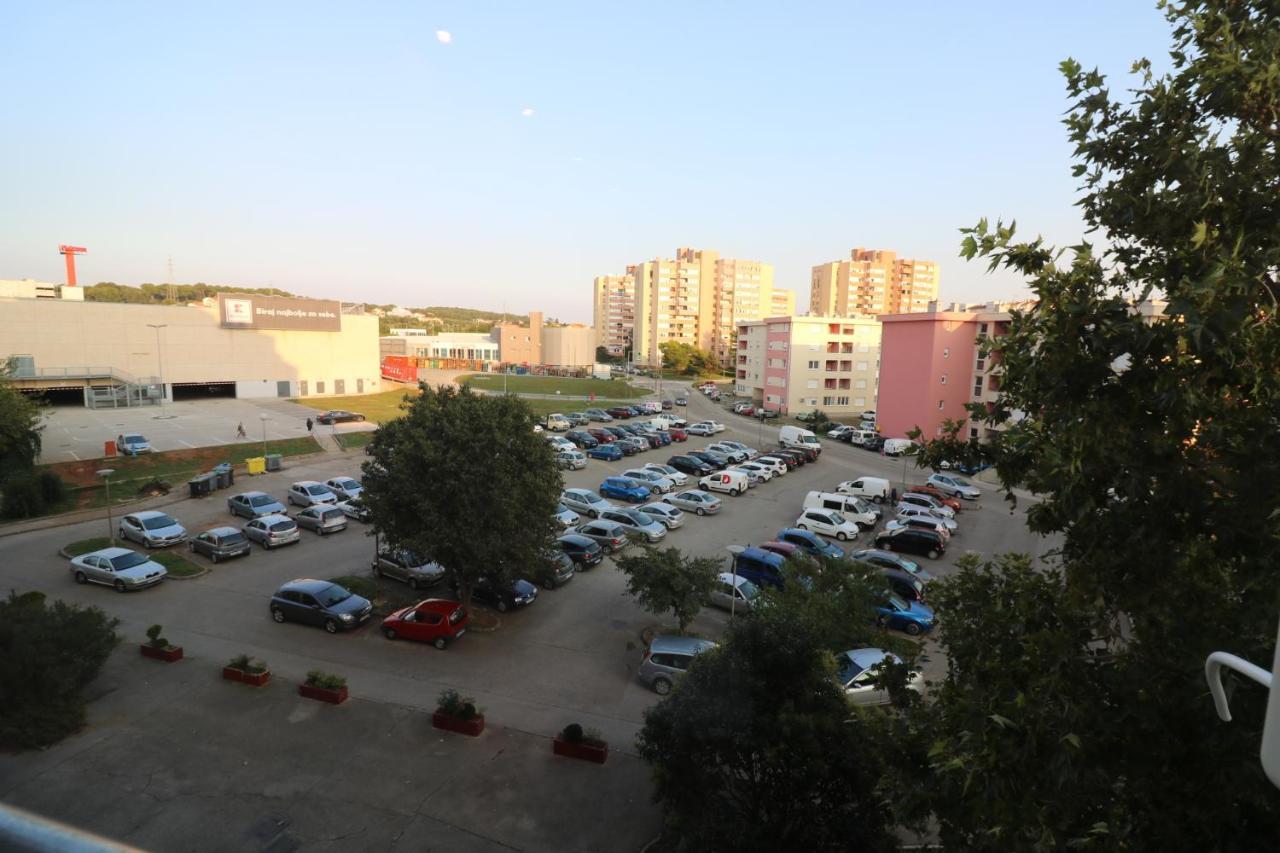 Ferienwohnung Sneky Pula Exterior foto